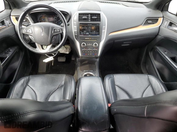 2015 Lincoln MKC z VIN 5LMCJ2A93FUJ01840, wystawiony jako Copart lot #53269035 z przebiegiem 110 572 mil mil oraz Szkoda całkowita • Salvage title. Historia ofert i sprzedaży dostępna na DreamBid. Obrazek 8.