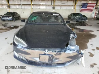 2018 Tesla Model S 75D with VIN 5YJSA1E27JF264759, listed as a Copart auction lot 59610855 with 104,375 mi miles and Salvage title. Bid and sale history available at DreamBid. Image 5.
