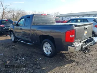 2011 Chevrolet Silverado 1500 LT with VIN 1GCRKSE38BZ341340, listed as a IAAI auction lot 41863840 with 116,670 mi miles and . Bid and sale history available at DreamBid. Image 3.