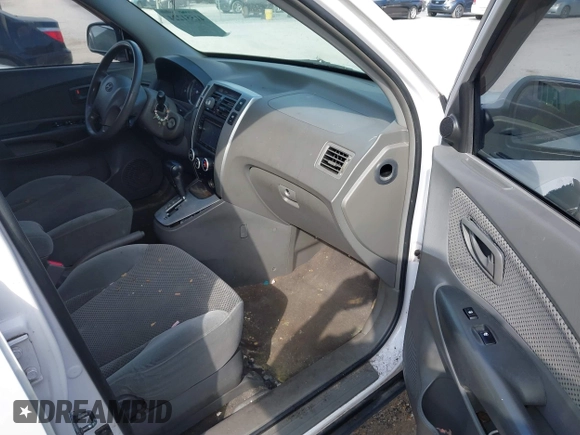 2007 Hyundai Tucson SE with VIN KM8JN12D77U638627, listed as a IAAI auction lot 41551224 with 156,125 mi miles. Bid and sale history available at carsss.com. Image 5.