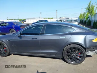 2017 Tesla Model S 100D with VIN 5YJSA1E49HF189008, listed as a IAAI auction lot 42051518 with 49,145 mi miles and . Bid and sale history available at DreamBid. Image 15.