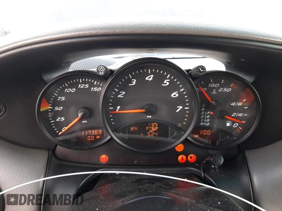 2000 Porsche Boxster z VIN WP0CA2981YU626756, wystawiony jako Copart lot #51706035 z przebiegiem 117 369 mil mil oraz Czysty tytuł • Clean title. Historia ofert i sprzedaży dostępna na DreamBid. Obrazek 9.