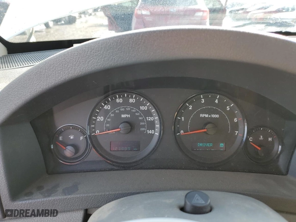 2006 Jeep Grand Cherokee Laredo with VIN 1J4GR48KX6C304598, listed as a Copart auction lot 46538615 with 123,889 mi miles and Clean Title. Bid and sale history available at carsss.com. Image 9.