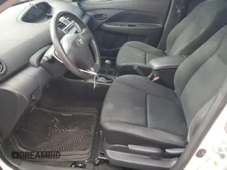 2012 Toyota Yaris z VIN JTDBT4K35CL017457, wystawiony jako Copart lot #58820985 z przebiegiem 120 901 mil mil oraz Szkoda całkowita • Salvage title. Historia ofert i sprzedaży dostępna na DreamBid. Obrazek 7.