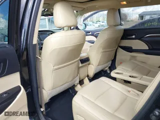 2015 Toyota Highlander Limited with VIN 5TDDKRFH5FS174178, listed as a IAAI auction lot 41671991 with 190,575 mi miles. Bid and sale history available at carsss.com. Image 8.