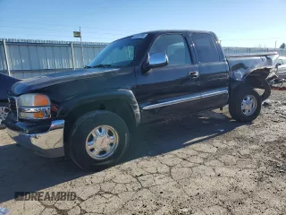 2000 GMC New Sierra 1500 SLE with VIN 2GTEK19T6Y1328851, listed as a Copart auction lot 82308104 with 153,321 mi miles and Salvage Title. Bid and sale history available at carsss.com. Image 1.