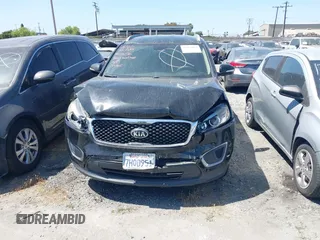 2016 Kia Sorento LX z VIN 5XYPGDA57GG037286, wystawiony jako IAAI lot #42479020 z przebiegiem 197 478 mil mil oraz . Historia ofert i sprzedaży dostępna na DreamBid. Obrazek 13.