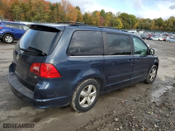 2009 Volkswagen Routan SE with VIN 2V8HW34189R544372, listed as a Copart auction lot 76146764 with 194,384 mi miles and Clean Title. Bid and sale history available at carsss.com. Image 3.