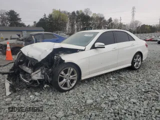 2014 Mercedes-Benz E-Class E 350 Sport with VIN WDDHF5KB9EA861939, listed as a Copart auction lot 51122445 with 212,104 mi miles and Salvage Title. Bid and sale history available at carsss.com. Image 1.