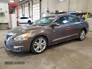2015 Nissan Altima S z VIN 1N4BL3AP1FC103129, wystawiony jako Copart lot #46895235 z przebiegiem 130 762 mil mil oraz Szkoda całkowita • Salvage title. Historia ofert i sprzedaży dostępna na DreamBid. Obrazek 1.
