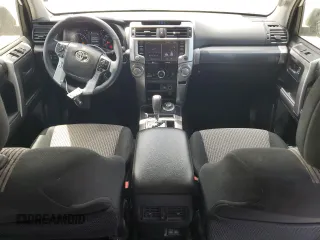 2023 Toyota 4Runner SR5 z VIN JTEMU5JR6P6118556, wystawiony jako Copart lot #54672495 z przebiegiem 54 629 mil mil oraz Czysty tytuł • Clean title. Historia ofert i sprzedaży dostępna na DreamBid. Obrazek 8.