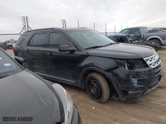 2019 Ford Explorer XLT with VIN 1FM5K7D87KGB38214, listed as a IAAI auction lot 41093334 with 114,985 mi miles. Bid and sale history available at carsss.com. Image 14.
