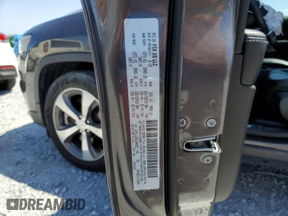 2019 Jeep Cherokee Limited z VIN 1C4PJLDB5KD488351, wystawiony jako Copart lot #54566905 z przebiegiem 55 889 mil mil oraz Nie do naprawy • Non repairable. Historia ofert i sprzedaży dostępna na DreamBid. Obrazek 15.
