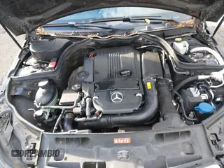2013 Mercedes-Benz C 250 z VIN WDDGJ4HB0DG104144, wystawiony jako IAAI lot #41516124 z przebiegiem 117 916 mil mil oraz . Historia ofert i sprzedaży dostępna na DreamBid. Obrazek 10.