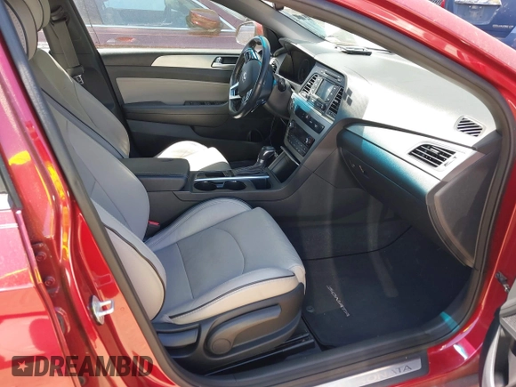 2015 Hyundai Sonata Sport with VIN 5NPE34AB6FH079884, listed as a IAAI auction lot 42045304 with 151,692 mi miles and . Bid and sale history available at carsss.com. Image 5.