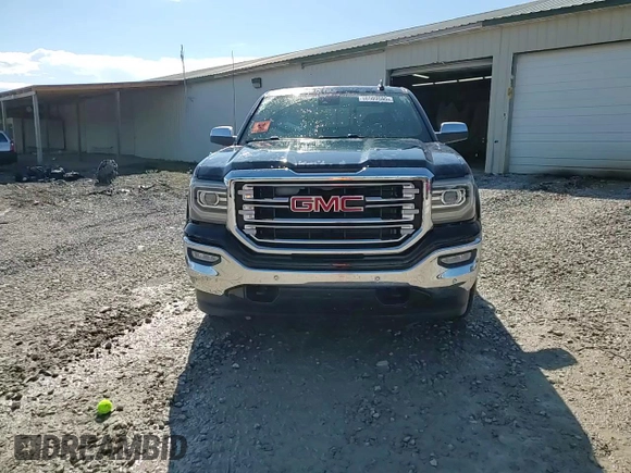 2017 GMC Sierra 1500 SLT z VIN 3GTU2NEC1HG211372, wystawiony jako Copart lot #56509595 z przebiegiem 72 150 mil mil oraz Szkody całkowita. Historia ofert i sprzedaży dostępna na DreamBid. Obrazek 13.