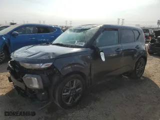 2021 Kia Soul EX with VIN KNDJ33AU4M7740940, listed as a Copart auction lot 71097004 with 82,593 mi miles and Salvage Title. Bid and sale history available at carsss.com. Image 1.