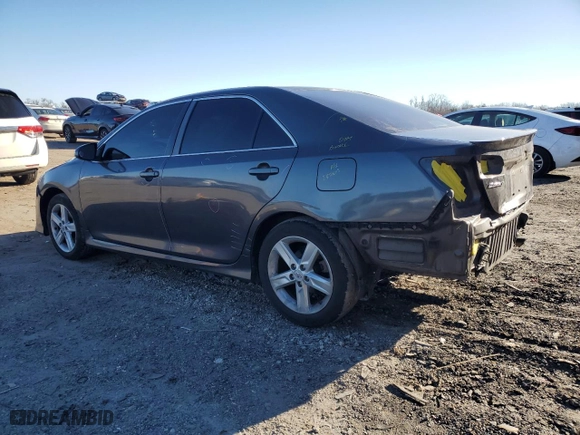 2013 Toyota Camry L with VIN 4T1BF1FK7DU212622, listed as a Copart auction lot 44947175 with 184,517 mi miles and Clean Title. Bid and sale history available at carsss.com. Image 2.