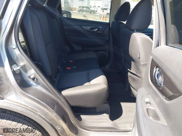 2020 Nissan Rogue SV with VIN KNMAT2MV3LP501795, listed as a IAAI auction lot 41898318 with 100,388 mi miles. Bid and sale history available at carsss.com. Image 8.