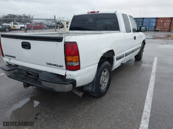 2002 Chevrolet Silverado 1500 LS with VIN 2GCEC19W421401620, listed as a IAAI auction lot 41228732 with 144,389 mi miles. Bid and sale history available at carsss.com. Image 13.