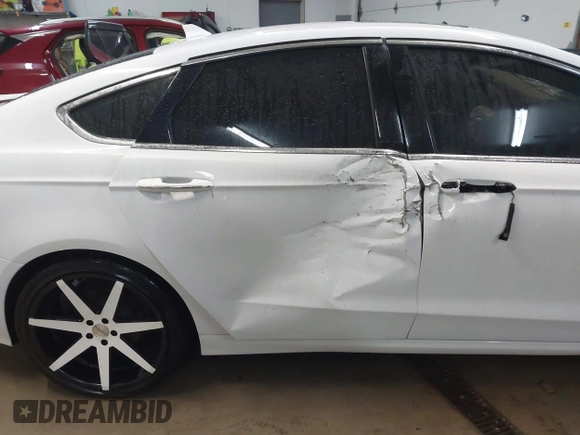 2019 Ford Fusion Titanium with VIN 3FA6P0D98KR124007, listed as a IAAI auction lot 41639572 with 80,272 mi miles. Bid and sale history available at carsss.com. Image 18.