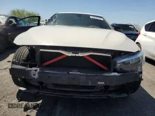 2019 BMW 4 Series 430i xDrive with VIN WBA4J3C58KBL07332, listed as a Copart auction lot 57670745 with 84,782 mi miles and Salvage title. Bid and sale history available at DreamBid. Image 5.