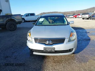2009 Nissan Altima 2.5 SL with VIN 1N4AL21E89N469084, listed as a IAAI auction lot 41278967 with 246,149 mi miles. Bid and sale history available at carsss.com. Image 12.