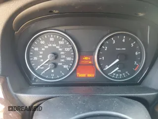 2006 BMW 3 Series 325xi z VIN WBAVD13516KV00055, wystawiony jako Copart lot #50733535 z przebiegiem 136 505 mil mil oraz Czysty tytuł • Clean title. Historia ofert i sprzedaży dostępna na DreamBid. Obrazek 9.