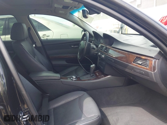 2008 BMW 3 Series 335i with VIN WBAVB77568NH78828, listed as a IAAI auction lot 42053292 with 100,757 mi miles. Bid and sale history available at carsss.com. Image 5.
