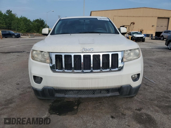 2011 Jeep Grand Cherokee Laredo with VIN 1J4RR4GG2BC581987, listed as a Copart auction lot 64072515 with 213,607 mi miles and Clean title. Bid and sale history available at DreamBid. Image 5.