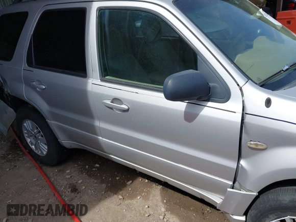 2006 Mercury Mariner Convenience with VIN 4M2YU56Z86KJ12563, listed as a IAAI auction lot 41817401 with 152,156 mi miles and . Bid and sale history available at DreamBid. Image 13.