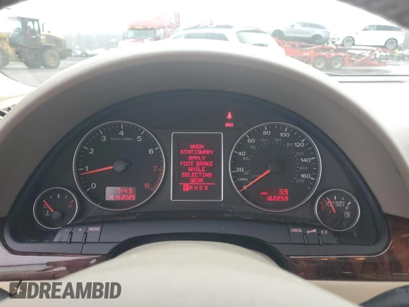 2007 Audi A4 2.0T with VIN WAUDF78E07A205165, listed as a Copart auction lot 53310825 with 162,259 mi miles and Salvage title. Bid and sale history available at DreamBid. Image 9.