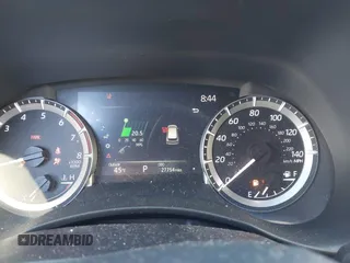 2024 Toyota Highlander LE z VIN 5TDKDRBH3RS531823, wystawiony jako IAAI lot #41769437 z przebiegiem 27 754 mil mil oraz . Historia ofert i sprzedaży dostępna na DreamBid. Obrazek 7.