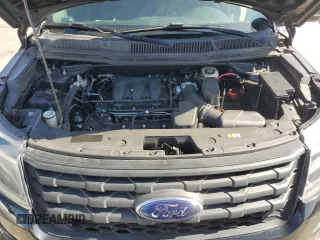 2017 Ford Police Interceptor Utility с VIN 1FM5K8AR3HGC34773, выставлен на аукционе Copart как лот 61687625 с пробегом Не указан миль и Чистый • Clean title. История ставок и продаж доступна на DreamBid. Изображение 11.