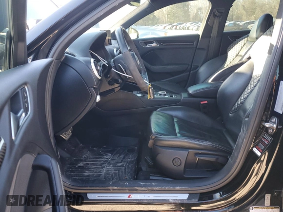 2019 Audi RS 3 with VIN WUABWGFF8KA907574, listed as a Copart auction lot 87910395 with 38,289 mi miles and Salvage title. Bid and sale history available at DreamBid. Image 7.