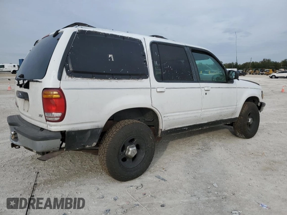 1998 Ford Explorer XL with VIN 1FMZU34E4WUB55537, listed as a Copart auction lot 58365085 with 227,785 mi miles and Non repairable. Bid and sale history available at DreamBid. Image 3.