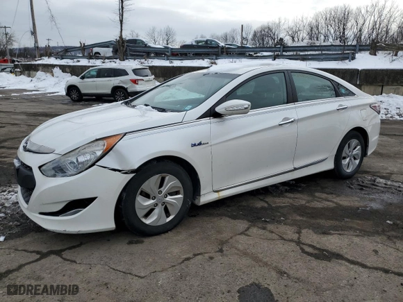 2013 Hyundai Sonata Hybrid with VIN KMHEC4A40DA075847, listed as a Copart auction lot 44607385 with 132,319 mi miles and Salvage Title. Bid and sale history available at carsss.com. Image 1.