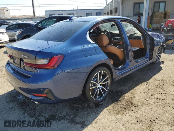 2022 BMW 3 Series 330i with VIN 3MW5R1J09N8C25348, listed as a Copart auction lot 52197805 with 29,370 mi miles and Salvage title. Bid and sale history available at DreamBid. Image 3.