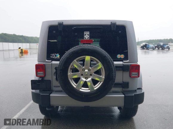2017 Jeep Wrangler Unlimited Sahara with VIN 1C4BJWEG8HL681775, listed as a IAAI auction lot 42424924 with 87,068 mi miles and . Bid and sale history available at DreamBid. Image 16.