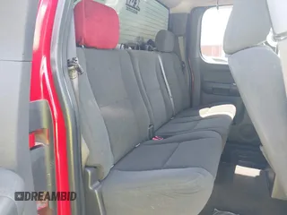 2008 GMC Sierra 1500 SL z VIN 1GTEC19C18Z141926, wystawiony jako IAAI lot #41671733 z przebiegiem 296 122 mil mil oraz . Historia ofert i sprzedaży dostępna na DreamBid. Obrazek 8.