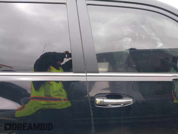 2022 Lexus GX 460 Premium with VIN JTJAM7BX4N5319498, listed as a IAAI auction lot 42202260 with 24,800 mi miles and . Bid and sale history available at DreamBid. Image 13.