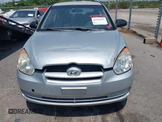 2008 Hyundai Accent GS z VIN KMHCM36C98U066163, wystawiony jako IAAI lot #42410152 z przebiegiem 196 656 mil mil oraz . Historia ofert i sprzedaży dostępna na DreamBid. Obrazek 6.