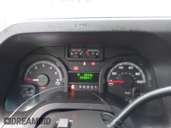2010 Ford Econoline Passenger XL with VIN 1FMNE1BW5ADA57279, listed as a IAAI auction lot 41036937 with 259,841 mi miles and . Bid and sale history available at DreamBid. Image 7.