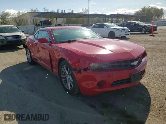 2013 Chevrolet Camaro LS z VIN 2G1FE1E36D9177175, wystawiony jako Copart lot #49398445 z przebiegiem 131 347 mil mil oraz Szkoda całkowita • Salvage title. Historia ofert i sprzedaży dostępna na DreamBid. Obrazek 11.