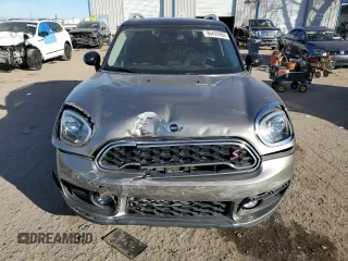 2017 MINI Countryman Cooper S with VIN WMZYT5C38H3D79260, listed as a Copart auction lot 86428984 with 110,407 mi miles and Salvage title. Bid and sale history available at DreamBid. Image 5.