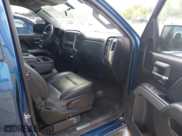 2018 Chevrolet Silverado 1500 LT with VIN 3GCUKREC0JG366590, listed as a IAAI auction lot 42045634 with 92,989 mi miles. Bid and sale history available at carsss.com. Image 5.