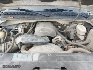 2003 Chevrolet Silverado 1500 LS with VIN 2GCEC19T031269320, listed as a IAAI auction lot 41900631 with 131,547 mi miles. Bid and sale history available at carsss.com. Image 10.