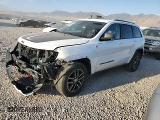 2018 Jeep Grand Cherokee с VIN 1C4RJFLM6JC387112, выставлен на аукционе Copart как лот 70716694 с пробегом 41 806 миль миль и Списание • Salvage title. История ставок и продаж доступна на DreamBid. Изображение 1.