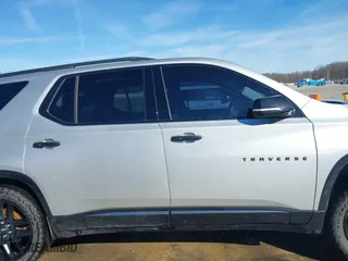 2019 Chevrolet Traverse Premier with VIN 1GNEVKKWXKJ274010, listed as a IAAI auction lot 41601979 with 82,592 mi miles. Bid and sale history available at carsss.com. Image 14.