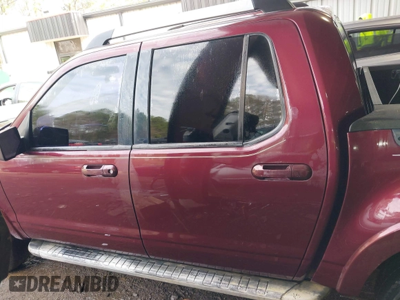 2007 Ford Explorer Sport Trac Limited с VIN 1FMEU33K37UA08603, выставлен на аукционе IAAI как лот 41836401 с пробегом 226 675 миль миль и . История ставок и продаж доступна на DreamBid. Изображение 14.